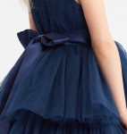 prinsessklänning, marinblå klänning barn, Chantal klänning, tyllklänning flickor, barnkläder fest, eleganta barnkläder, barnmode, speciella tillfällen klänning, flickkläder, kunglig klänning barn