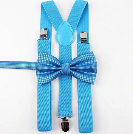 pojkset, hängslen och fluga, blått set, elegans för pojkar, högkvalitativt barnmode, justerbara hängslen, skolfoto, familjetillställningar, tidlös stil, barnkläder