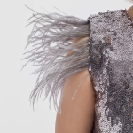 Barnklänning, Grå klänning för flickor, Paljettklänning, Eleganta barnkläder, Festklänning med fjädrar, Speciella tillfällen barnkläder, Bröllopsklänning för barn, Första kommunion kläder, Barnmode