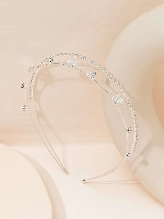 silverband flickor, kristallblommor hårband, flickaccessoarer, eleganta barnsmycken, speciella tillfällen accessoarer, barn festkläder, unika håraccessoarer, blomstrande kristaller, barnmode, elegant barnaccessoar