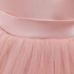 Paloma ljusrosa tyllklänning, festklänning för flickor, eleganta barnkläder, klänning för bröllop och dop, moderna flickkläder, barnmode Sverige, tyllklänning med spets, barnkläder online, festkläder för barn