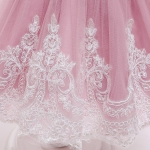 Paloma pudrig rosa tyllklänning, festklänning för flickor, eleganta barnkläder, klänning för bröllop och dop, barnmode Sverige, tyllklänning med spets, barnkläder online, festkläder för barn, dopkläder flickor