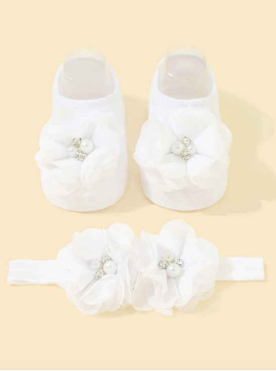 barnset, vita blommor, halkfria strumpor, mjukt hårband, barnkläder, elegans för barn, speciella tillfällen barnkläder, barnsäkerhet, unik design, presentidé för nya föräldrar