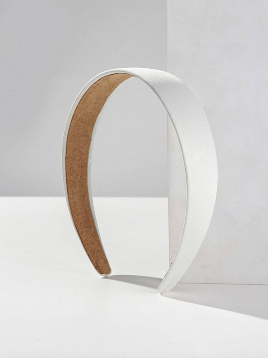 elegant hårband, vita hårband, hårband för flickor, högkvalitativt hårband, barnaccessoarer, satängfinish hårband, bekvämt hårband, stilfulla barnkläder, hårband för speciella tillfällen, flickaccessoarer