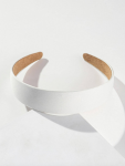 elegant hårband, vita hårband, hårband för flickor, högkvalitativt hårband, barnaccessoarer, satängfinish hårband, bekvämt hårband, stilfulla barnkläder, hårband för speciella tillfällen, flickaccessoarer