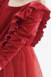 röd barnklänning, sammetklänning barn, tyllklänning flicka, Helen klänning, eleganta barnkläder, festklänning barn, barnmode, klänning för bröllop barn, vardagskläder flicka