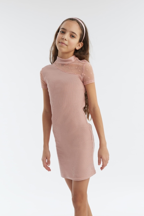 Abella festklänning, flickklänning rosa, högkvalitativ bomull klänning, barnkläder elegans, festklänning barn, speciella tillfällen flickor, barnmodestil, bekväm barnklänning, barnkläder online, Sverige barnmode