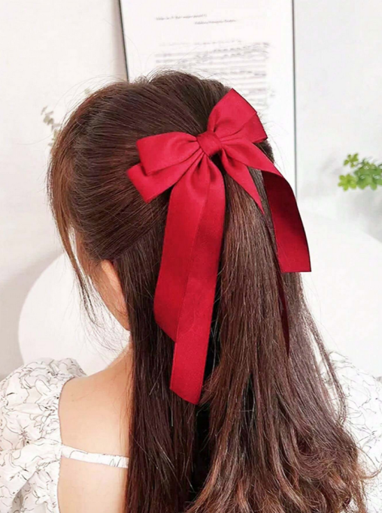 röd hårspänne, satinhårspänne, rosett hårspänne, elegant håraccessoar, hårspänne för fest, hårspänne för bröllop, dam hårspänne, satinhåraccessoar
