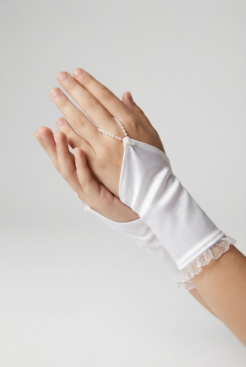 högtidshandskar barn, vita handskar högtid, lycra handskar spets, eleganta barnhandskar, högtidstillbehör, korta handskar barn, festliga handskar