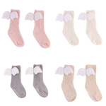 rosa sockor, flicksockor, ängelvingar, 3D vingar, barnsockor av hög kvalitet, unika barnsockor, lekfulla sockor, barnmode