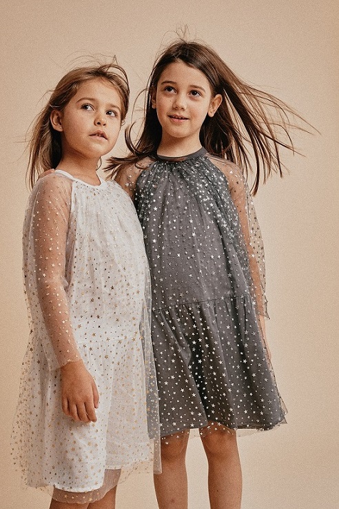 klänningar till tjejer, klänning flicka, julklänning flicka, festklänning flicka, flicka klänning, flicka klänningar, festklänningar för flickor, klänningar för flickor