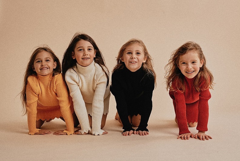 klänningar till tjejer, klänning flicka, julklänning flicka, festklänning flicka, flicka klänning, flicka klänningar, festklänningar för flickor, klänningar för flickor