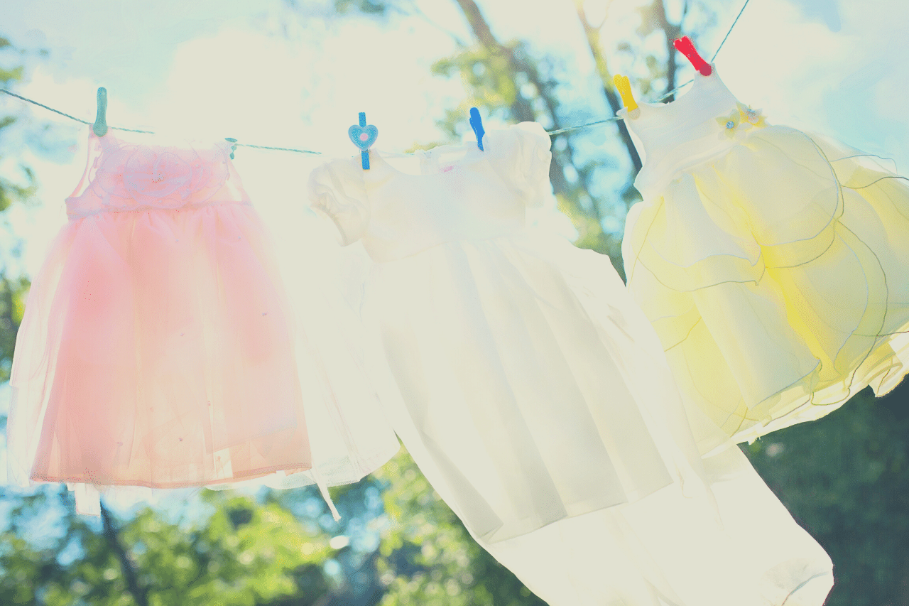 Så Tvättar Du Flickklänningar För Att Bevara Deras Elegans